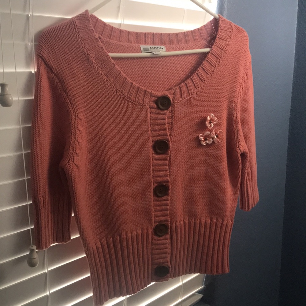 Sweater. - Picture 4 of 5